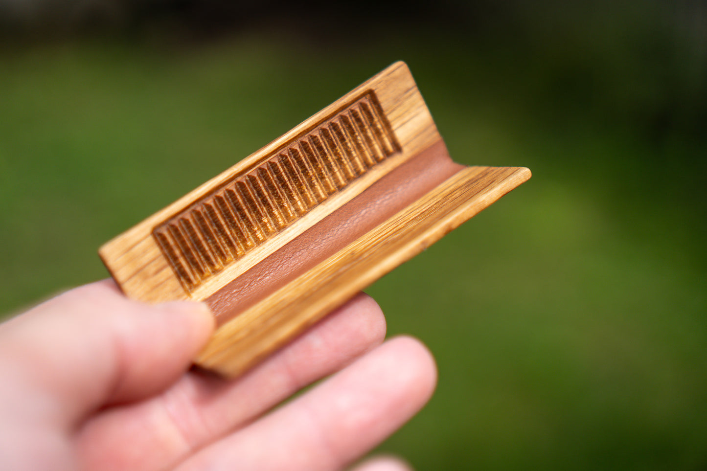 Geriffelter Holz Grinder - RollMate mit ||